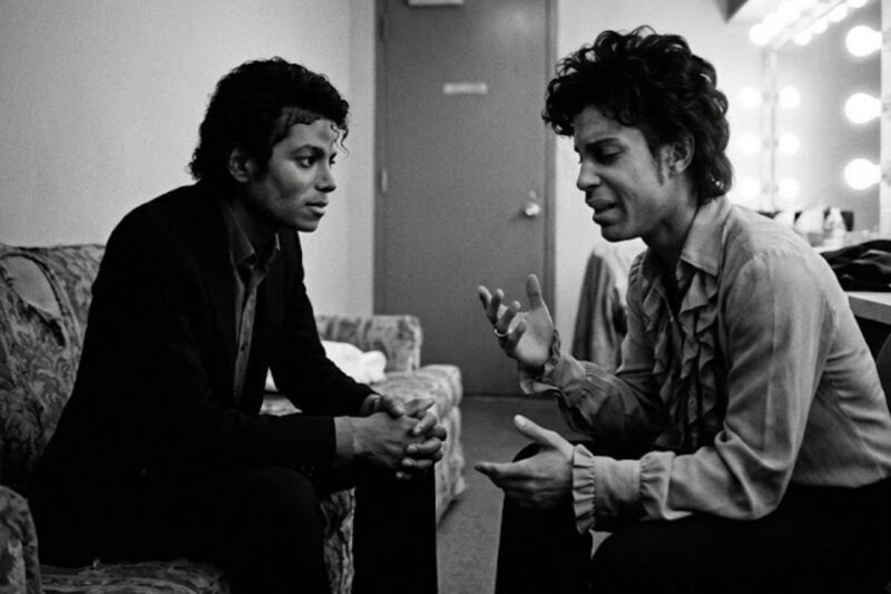 Michael Jackson Froze on Stage When Prince Appeared — What Cameras Never Showed