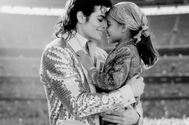 Michael Jackson STOPPED entire Wembley concert for dying fan – what happened next is INCREDIBLE 