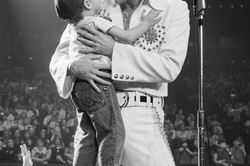 Elvis STOPPED entire concert for dying 7-year-old — what happened next left 18,000 in TEARS